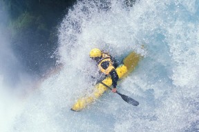 国足主场氛围是否影响球员比赛情绪，国足主场优势