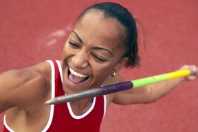 河床战术配合日趋成熟，河床战绩500